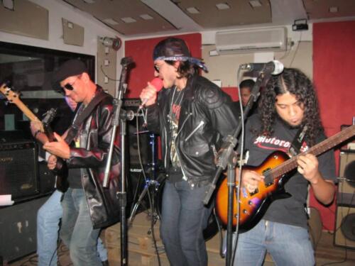 Tributo ao Guns N' Roses (2013)